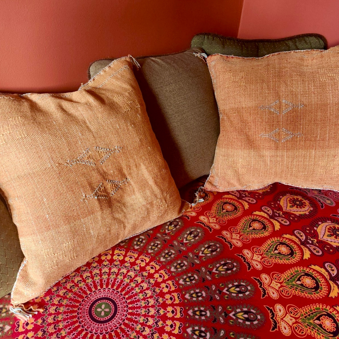 Discover the Unique Benefits of Handmade Wool and Cotton Pillows