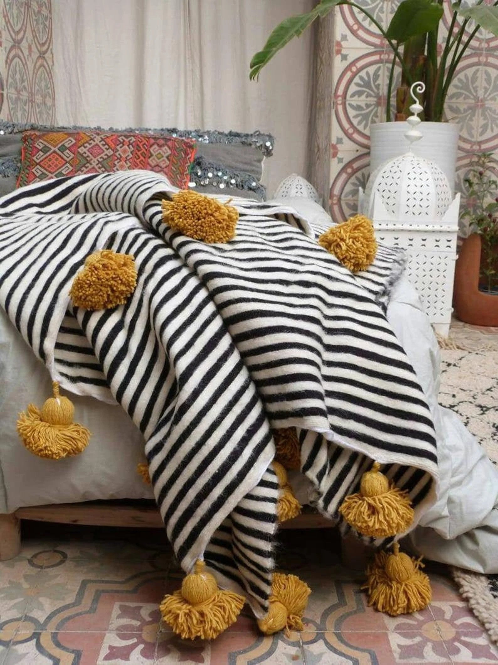 chunky knit pompom blanket ,chunky knit throw blanket , Wool blanket with pom poms ,moroccan pompom throw blankets for sofa , wool pompom throw blankets for sofa , 40x50 blanket ,100% wool blanket , 100 wool blanket , 60 x 50 blanket , 50x40 blanket , 100 cotton blanket