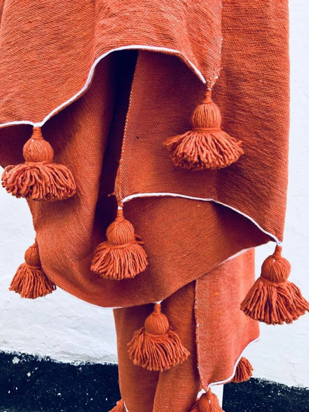Moroccan Pompom blanket - Orange pompom blanket